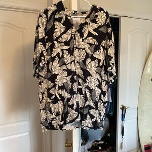 Old Navy Light Patterned Hawaiian Shirt